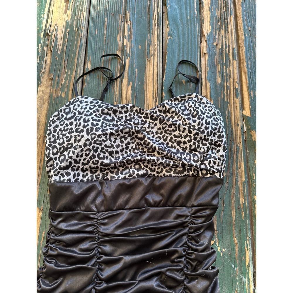 Ruby Rox Womens Leopard Print Ruched Bodycon Mini… - image 2